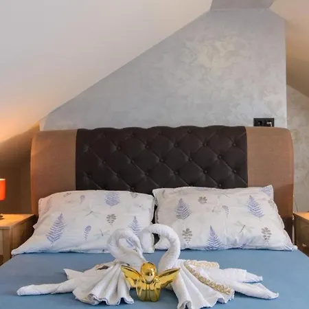 In Okrug Gornji With Sea View, Balcony, Air Conditioning, Wifi 5134-2 Apartment